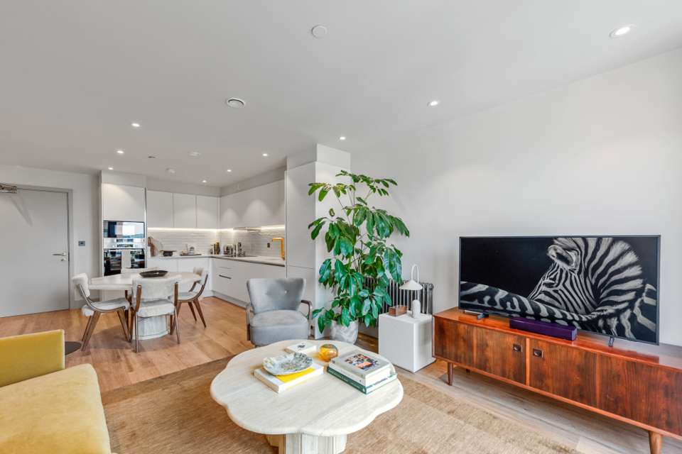 Image of Home 176