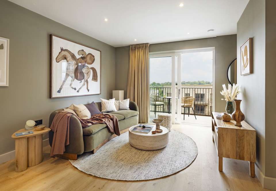 Image of Home 32