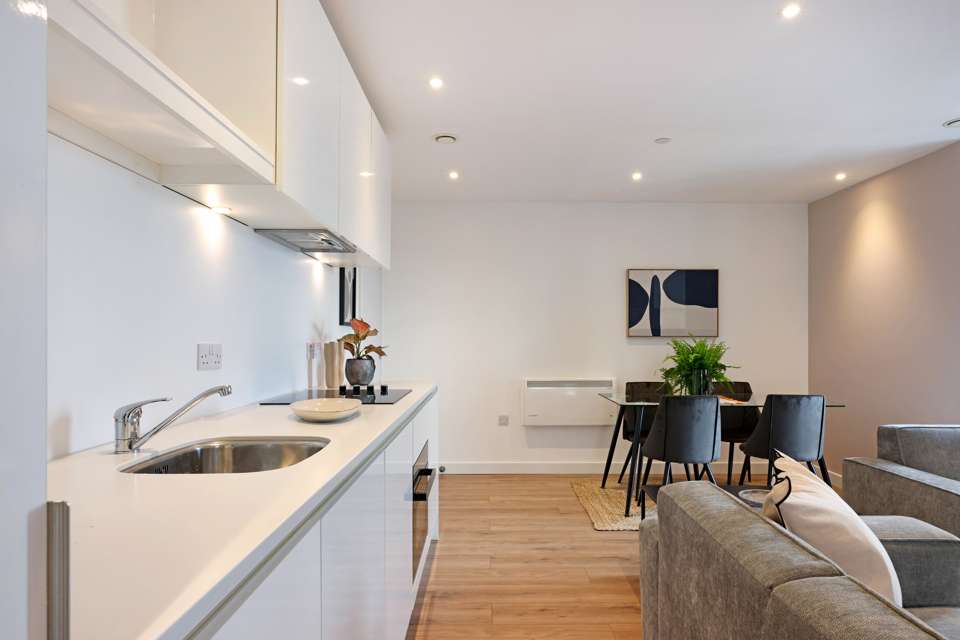 Image of Home 902